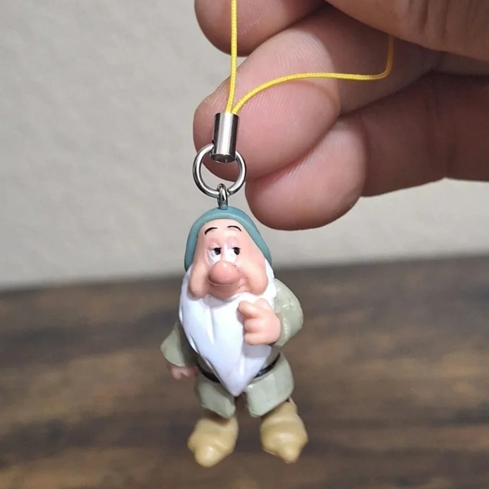 Set Of Disney's Snow White Dwarves Sleepy & Bashful Cell Phone Danglers.